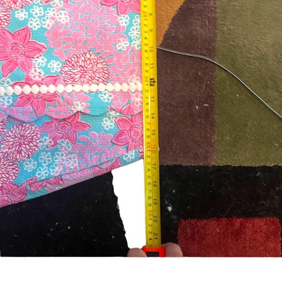 Lilly Pulitzer White label skirt.  Pink flowers against aqua background. Size 12 - Picture 12 of 16